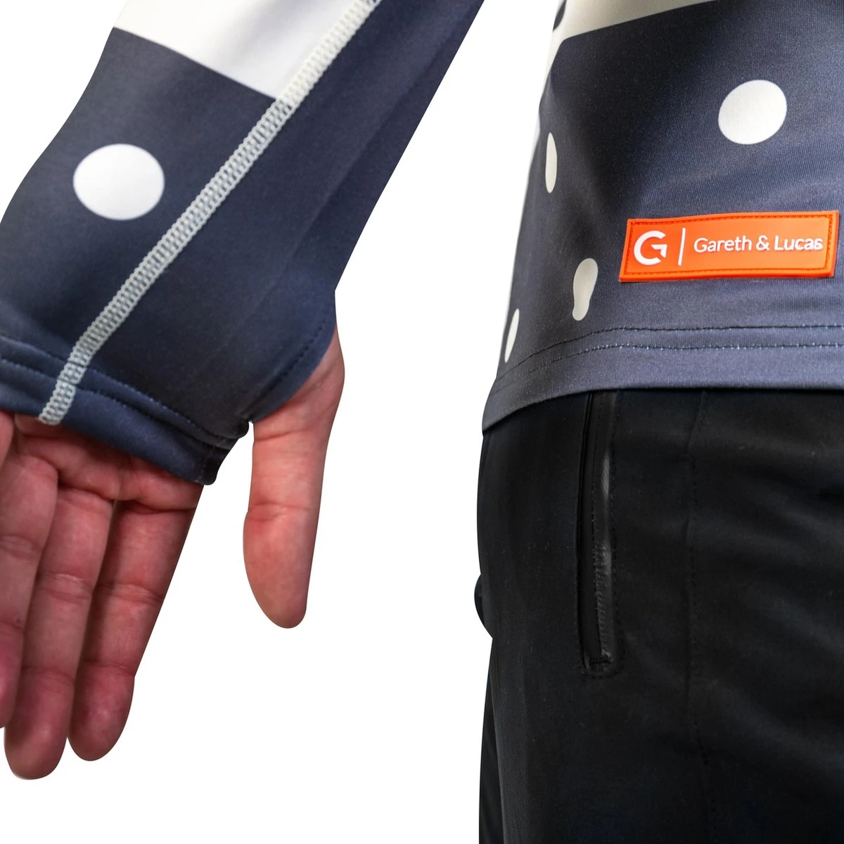 Gareth & Lucas Skipully The Eight - Heren XL - 100% Gerecycled Polyester - Midlayer Sportshirt - Wintersport 6 Gareth & Lucas Skipully The Eight - Heren XL - 100% Gerecycled Polyester - Midlayer Sportshirt - Wintersport - Afbeelding 4