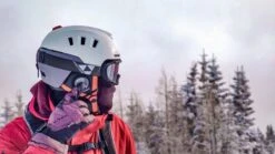 Livall RS1 White Large - Smart Skihelm - SOS Functie - Walkie Talkie - Stereo Speaker -SINNER || Brunotti || Barts Verkoop 1200x675